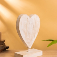 Сувенир на подставке "Сердце" дерево 20х9х27 см
