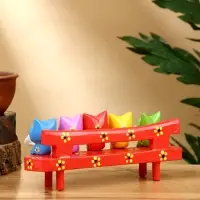 Сувенир "Котята на скамейке" дерево 19х8х6 см, цв. красный