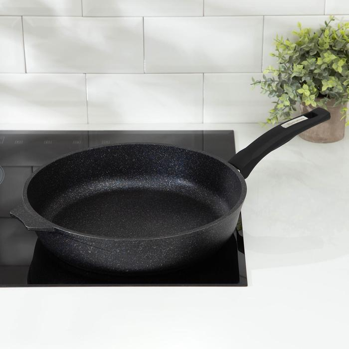 Сковорода &laquo;Гранит Star&raquo;, d=30 см, пластиковая ручка, антипригарное покрытие, тёмно-синий