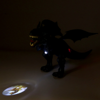 Дракон радиоуправляемый, дышит паром, световые и звуковые эффекты, работает от батареек