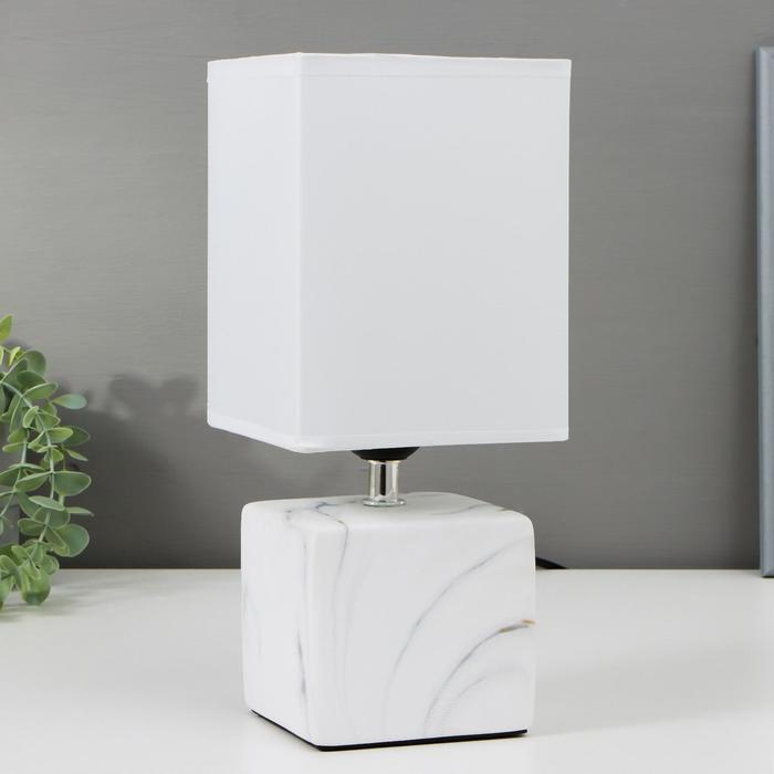 Лампа настольная 16375/1 E27 40Вт бело-серый 16х16х29 см RISALUX