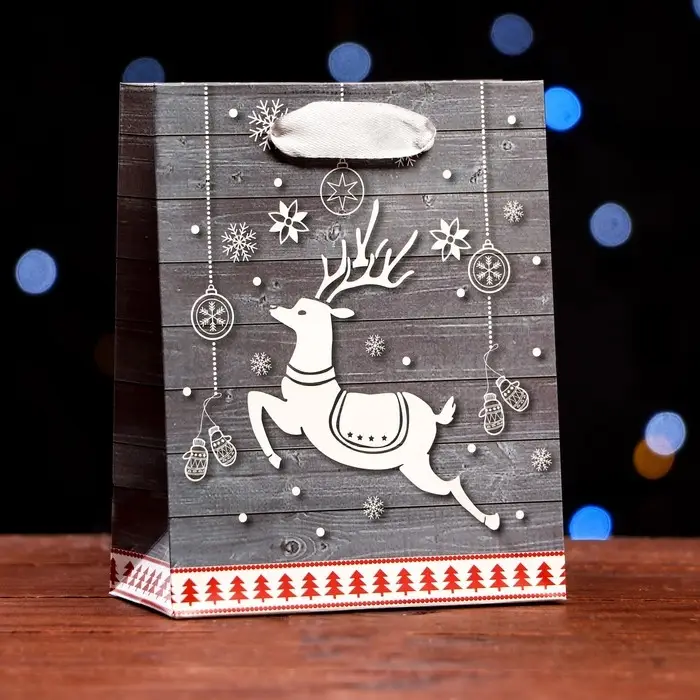 Пакет ламинированный &laquo;Белый олень&raquo; 11.5&times;14.5&times;6 см