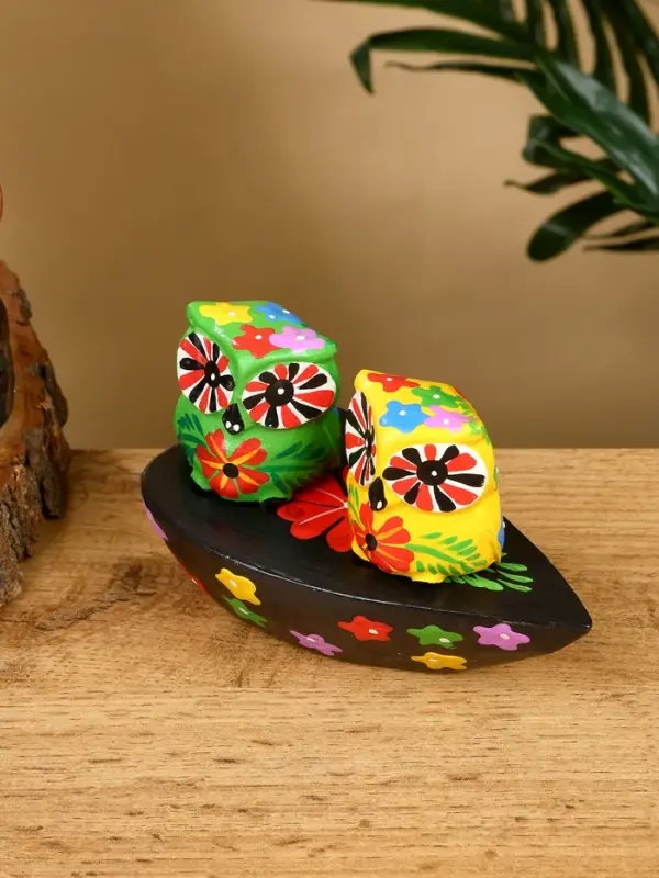 Сувенир "Пара совят" дерево 14х7х9 см, цв. жёлтый/зелёный