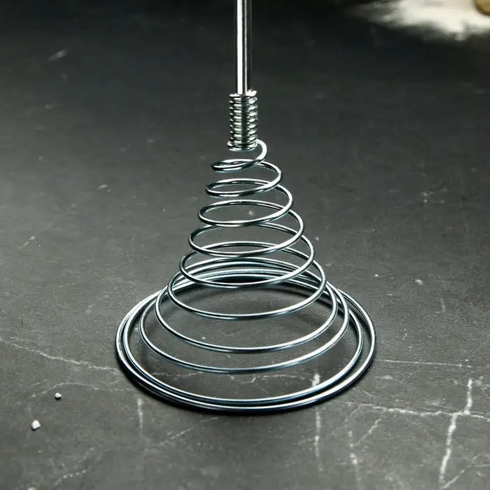 Венчик кухонный для взбивания &laquo;Спираль&raquo;, 27,5 см, с деревянной ручкой