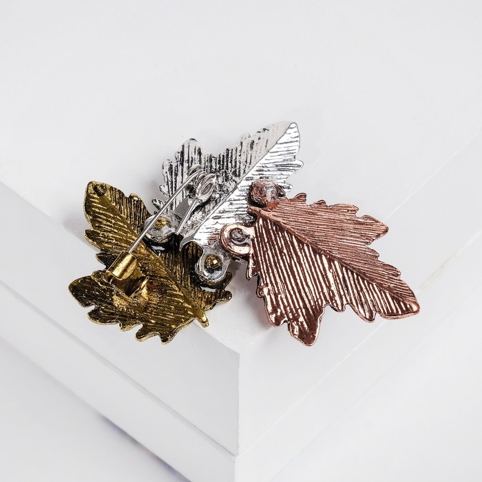 Брошь &laquo;Листья&raquo; три дубовых, цветная