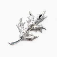 Брошь "Лист Одуванчика", цвет зелёный в чернёном серебре