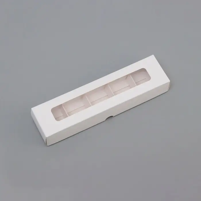 Коробка для 5 конфет с окном, с тонкими разделителями, белый 21&times;5.5&times;3.3 см