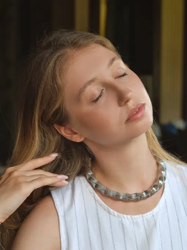 Чокер &laquo;Обруч&raquo; кручённый, цвет серебро