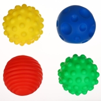 Подарочный новогодний набор развивающих тактильных мячиков &laquo;Подарок малышу&raquo;, 4 шт.