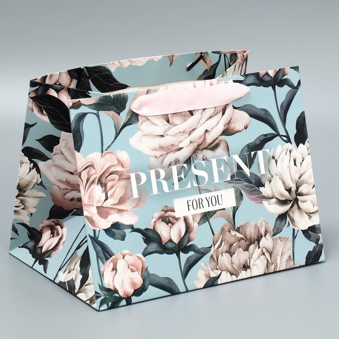 Пакет подарочный с широким дном, упаковка, &laquo;For you&raquo;, 25 х 19 х 18 см