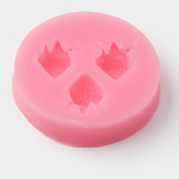 Молд Доляна &laquo;Клубника&raquo;, силикон, 5,5&times;5,5 см, цвет розовый