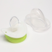 Соска - пустышка силиконовая ортодонтическая &laquo;Кошечка&raquo;, от 0 мес., с колпачком, цвет желтый