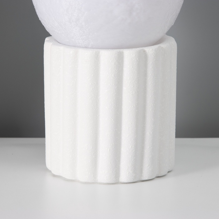 Лампа настольная "Луна"LED 1х40Вт Е27 белый 12х12х21см