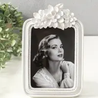 Фоторамка полистоун 13х18 см "Цветочный венок" белая 25х16,5х1,5 см