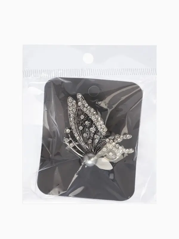 Кольцо для платка "Бабочка профиль", цвет белый в чернёном серебре