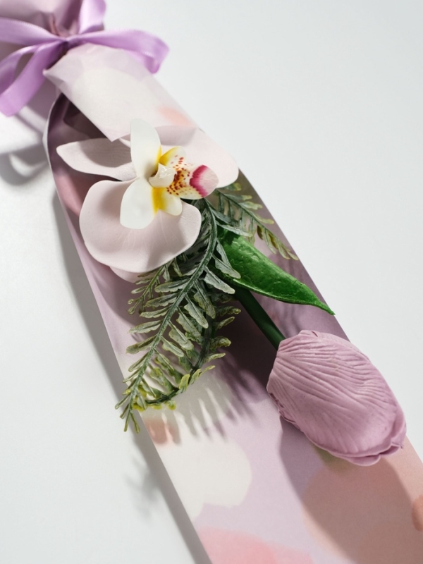 Букет из мыльных лепестков "Тюльпан с орхидеей" сиреневый 8,5х7,4х38,6 см