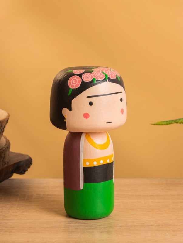 Деревянная кукла кокеши &laquo;Фрида&raquo;, 8&times;7.5&times;16 см