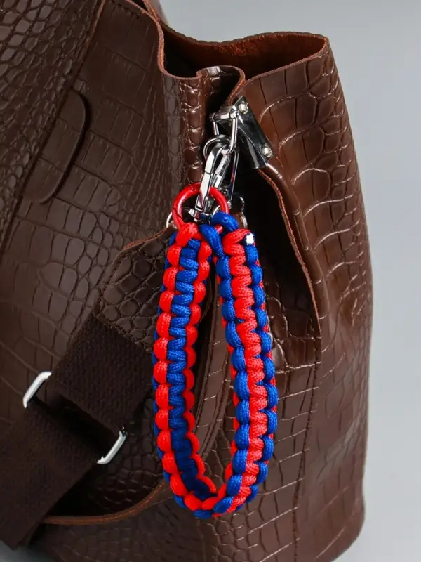 Брелок на карабине "Паракорд" шнур 0,5 см красно-синий 14,5х1,8х0,8 см