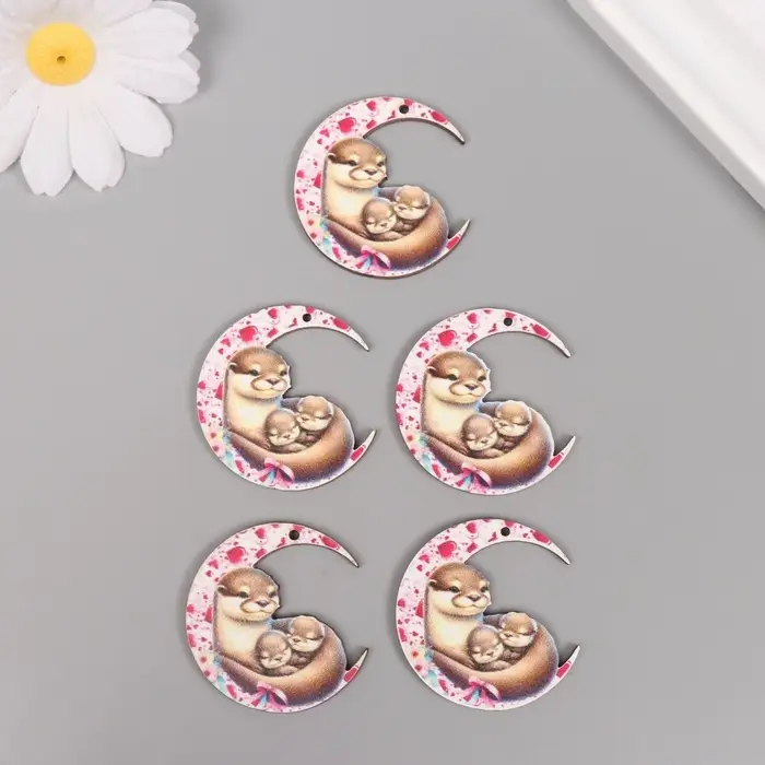 Декор для творчества дерево "Семья выдр" 3,7х3,6х0,3 см