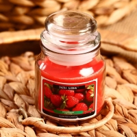 Свеча в банке "Клубника" 82 гр 6х9х9 см