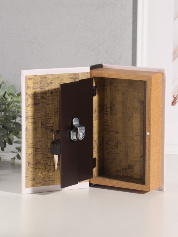 Сейф-книга дерево кожзам "Эйфелева башня. Координаторы" 21х13х5 см