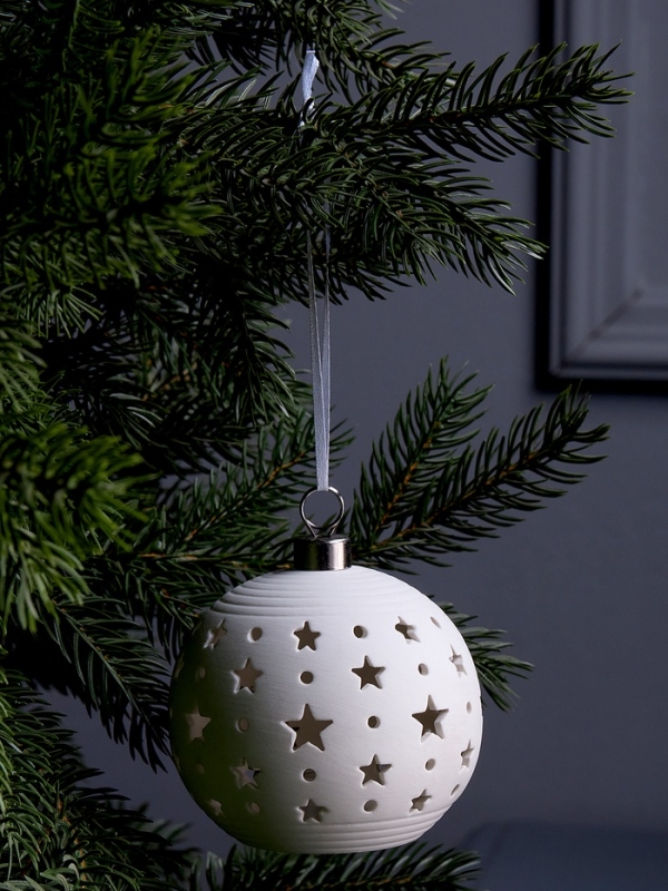 Елочный шар "Звездное небо" 9х9х9.8 см, 1 LED, LR44x3(в компл.), свечение тёплое белое
