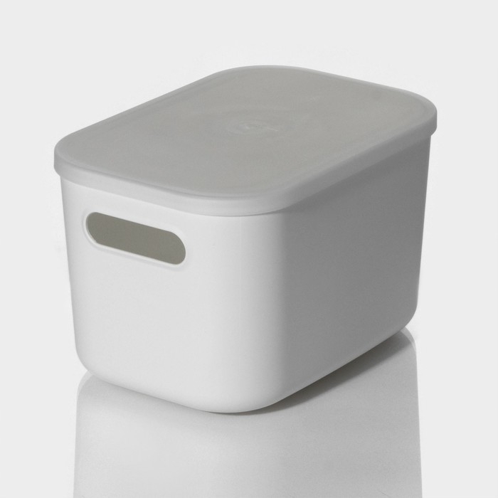 Контейнер для хранения с крышкой LaDо́m &laquo;Лёгкость&raquo;, 25,7&times;18&times;16 см, цвет белый