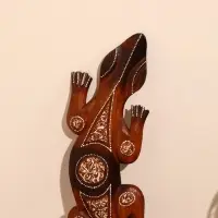 Панно дерево "Геккон" 50х12х1 см