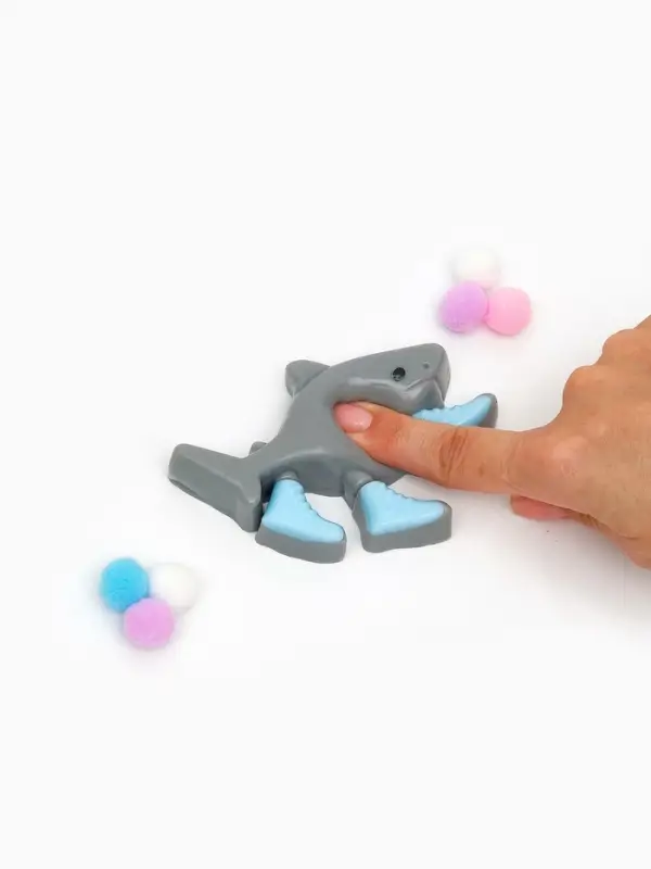 Мялка "Акула в кроссовках"