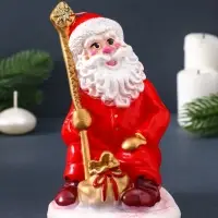 Свеча фигурная "Дед Мороз с мешком" 9х9,5х16 см
