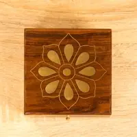 Шкатулка "Цветок" 10х10х6 см, дерево шишам