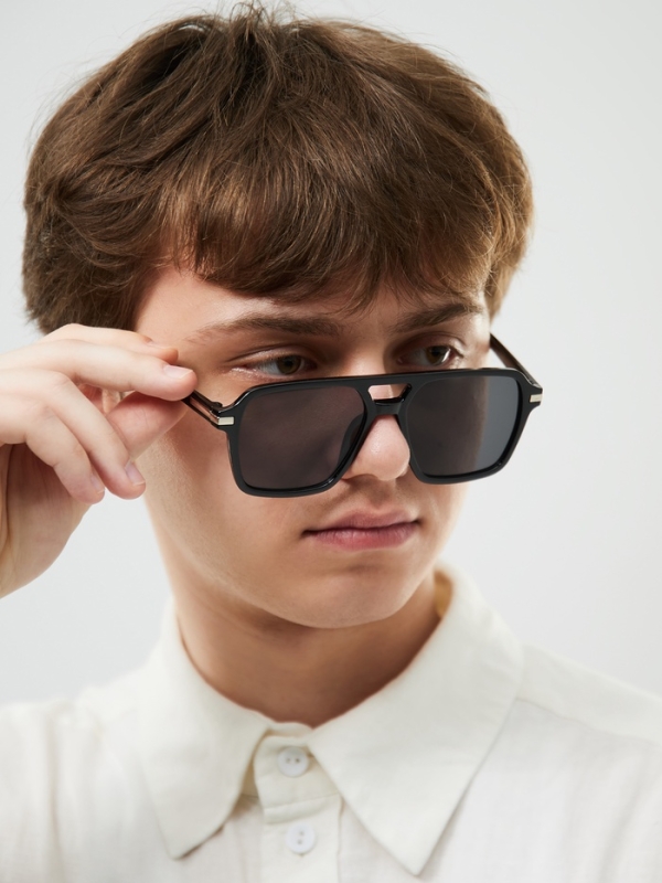 Очки солнцезащитные, uv 400, ширина 14.5 см, дужка 14 см, линза 6.6 х 5.2 см