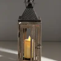 Подсвечник дерево на 1 свечу "Фонарь, окна с рейками" d=7,3 см 11,2х11,2х34 см