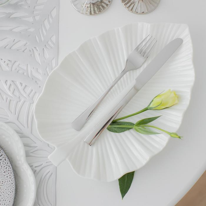 Блюдо фарфоровое Magistro &laquo;Лист Бланш&raquo;, 31&times;22&times;3,5 см, цвет белый