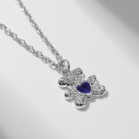 Кулон &laquo;Мишка&raquo; с сердечком, цвет бело-синий в серебре, 40 см