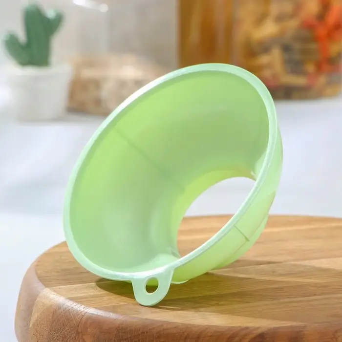 Воронка для банок с широкой горловиной, d=15 см (6,5 см), цвет МИКС