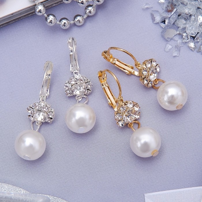 Серьги с жемчугом &laquo;Грация&raquo; цветы с бусиной, цвет МИКС