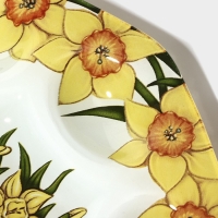 Подставка стеклянная для яиц Доляна &laquo;Кролик в цветах&raquo;, 8 ячеек, 22&times;22 см