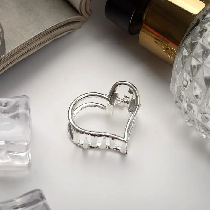 Крабик для волос &laquo;Эмма&raquo;, сердце, 2.5&times;2 см, серебро