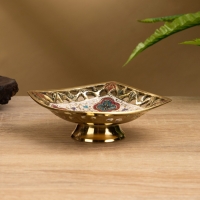 Блюдо сервировочное на ножке "Клевер" латунь 10х10х4 см