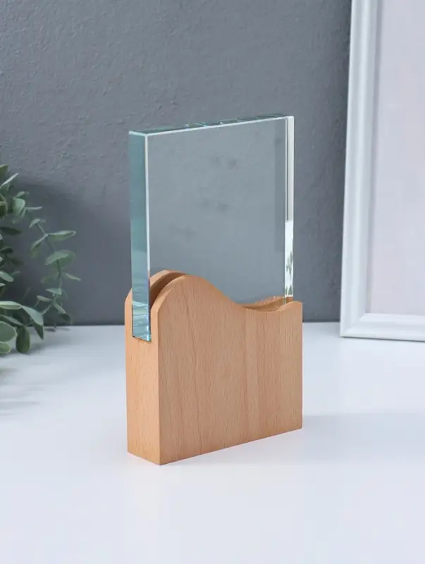 Стела наградная стекло, дерево "Волна" верх 12,3х12,2 см низ 12,3х12 см 3,5х12х21,3 см