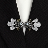 Зажим для кардигана &laquo;Барокко&raquo;, цвет серый в серебре