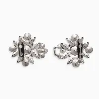 Зажим для кардигана "Ажур", гербер, цвет белый в серебре