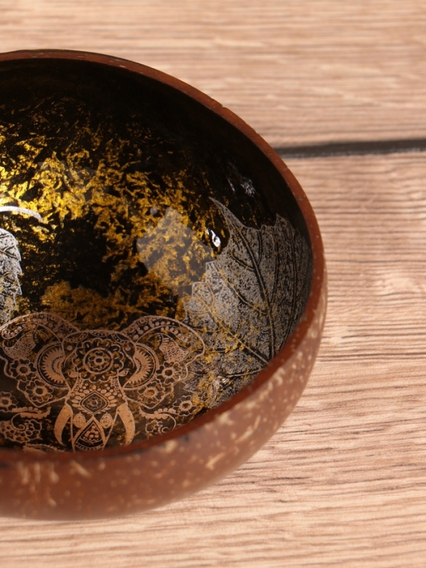 Чаша "Мудрый слон" 14х14х6 см, кокос