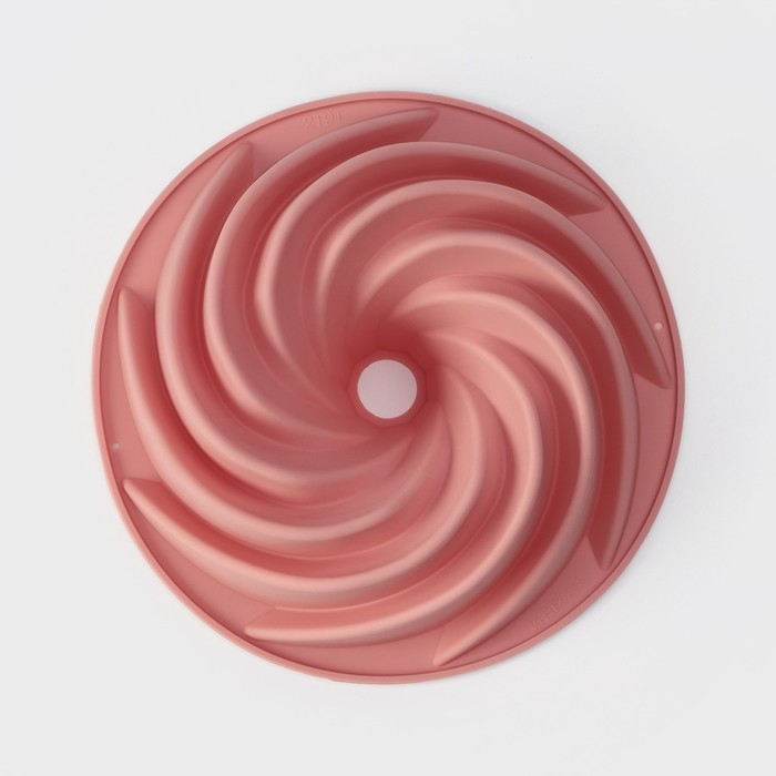 Форма для выпечки Доляна &laquo;Немецкий кекс. Вихрь&raquo;, силикон, d=24,5 см, цвет розовый