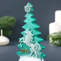 Свеча фигурная "Ёлка с барельефом" 7,5х4х12,5 см, цв. зелёный