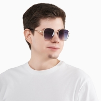 Очки солнцезащитные uv 400, дужка 13.1 см, ширина 12.4 см, линза 5.1&times;5.3 см