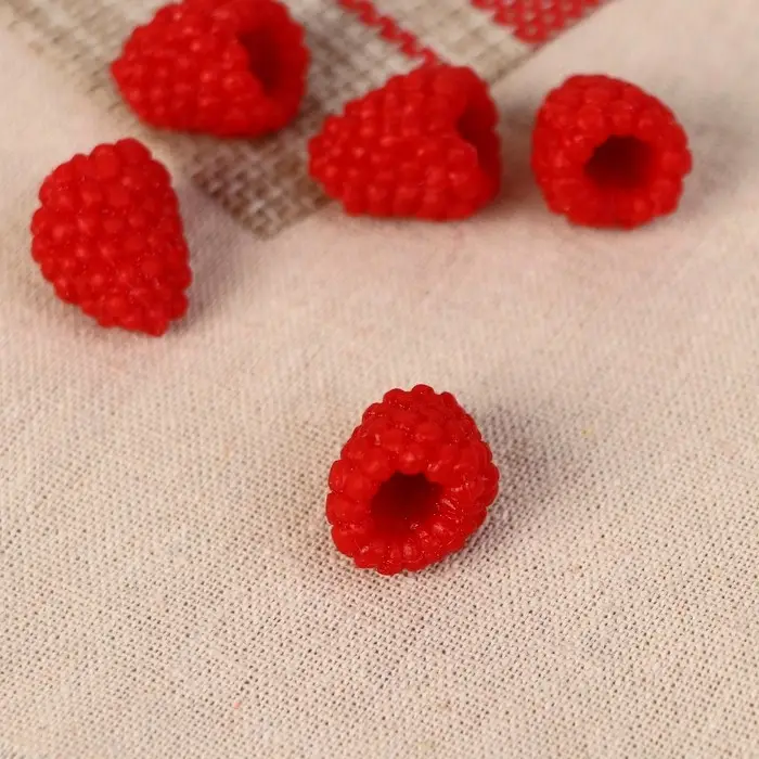 Муляж "Малина" 2,5 см (фасовка по 20 шт)