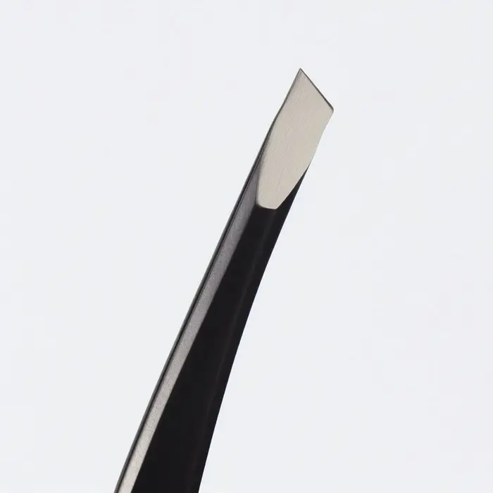 Пинцет скошенный, узкий 9 см, чёрный