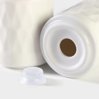 Набор керамический для специй на бамбуковой подставке BellaTenero &laquo;Герда&raquo;, 3 предмета: солонка 120 мл, перечница 120 мл, салфетница, цвет белый